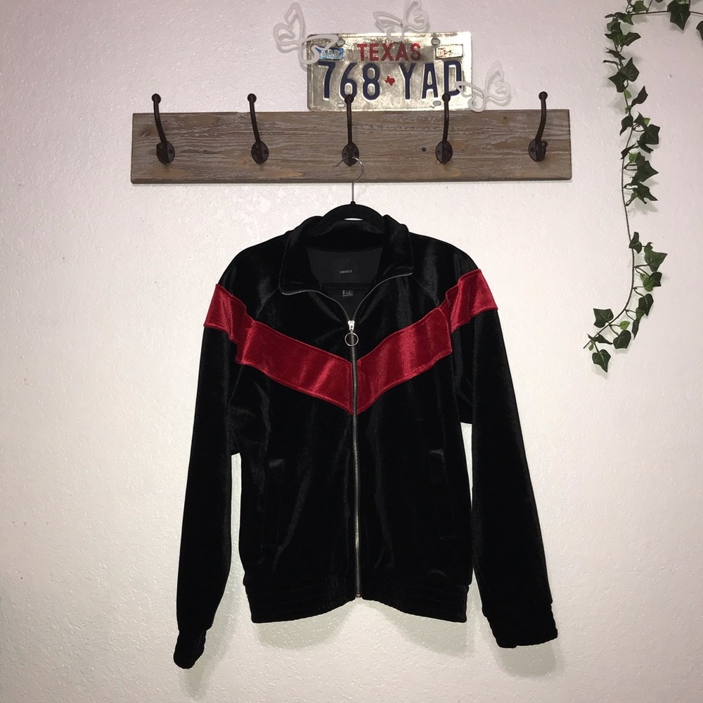 A newly used sweater